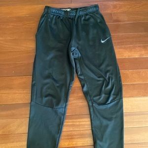 Nike Thermal joggers-Dri fit